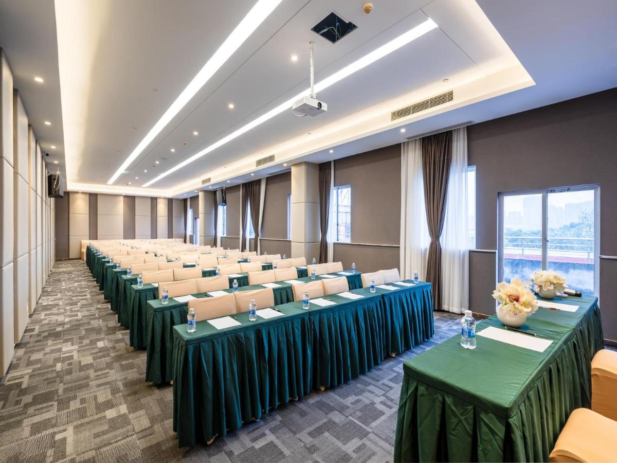 Lavande Hotel Luzhou Wanda Plaza Southwest Commercial City Exterior foto