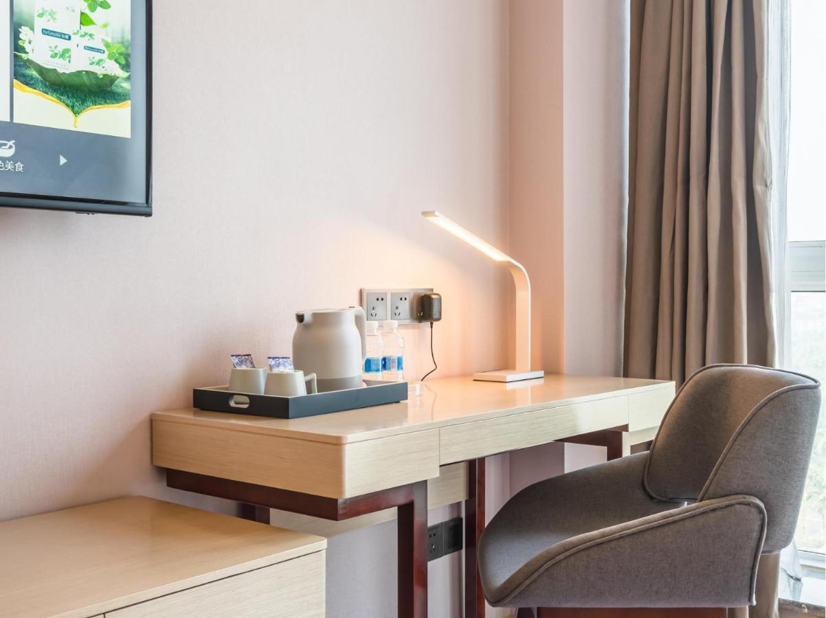 Lavande Hotel Luzhou Wanda Plaza Southwest Commercial City Exterior foto